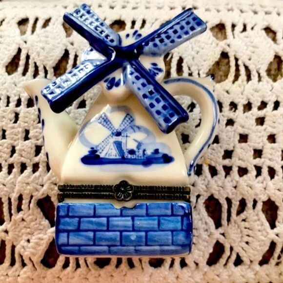 Windmill Blue & White Trinket Jewelry Gift Box - Picture 2 of 6